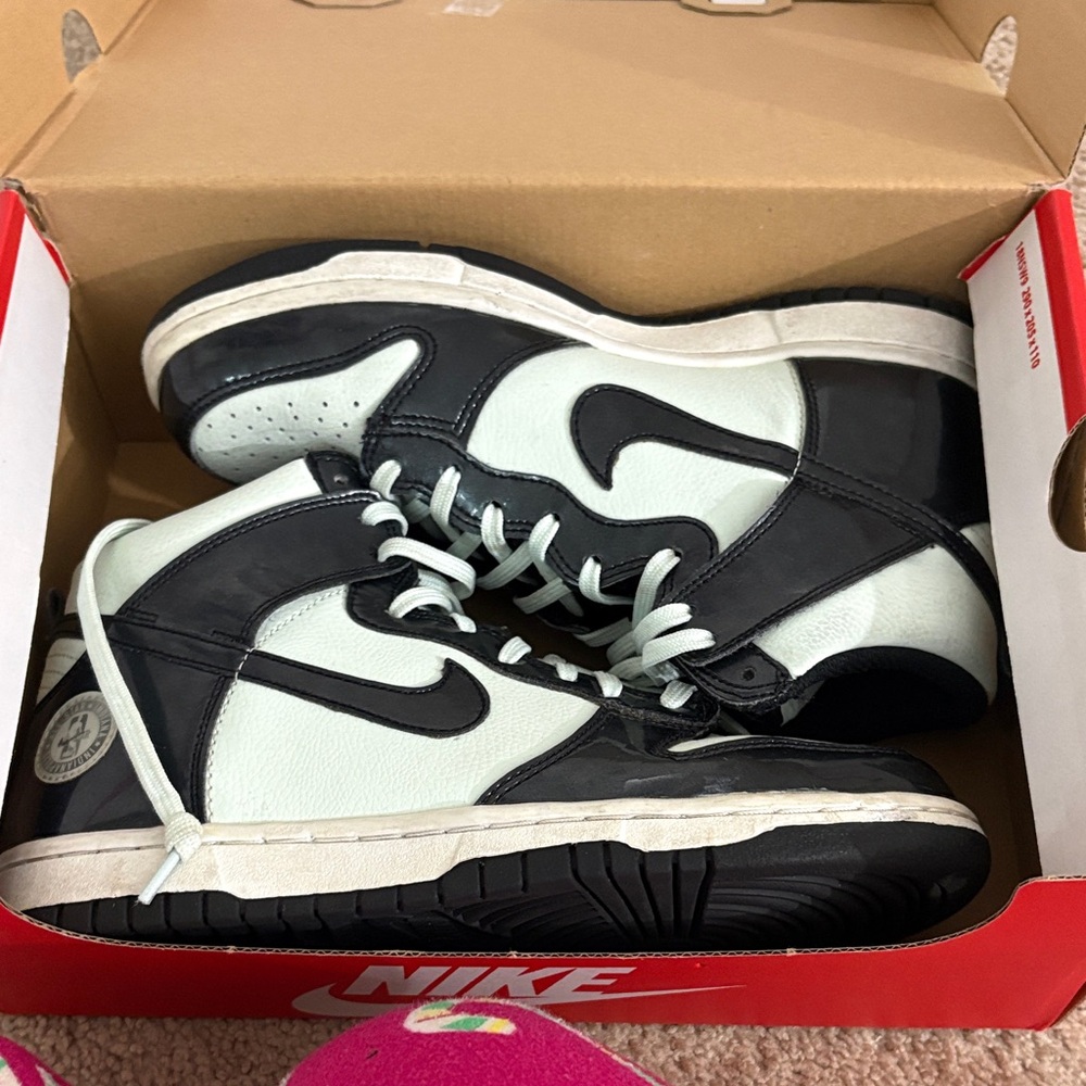 Nike Dunks high top Black and green Sneakers